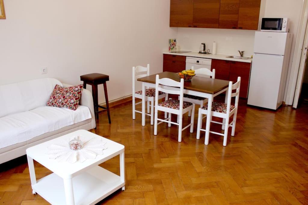 Apartman Mario ซาเกร็บ ภายนอก รูปภาพ